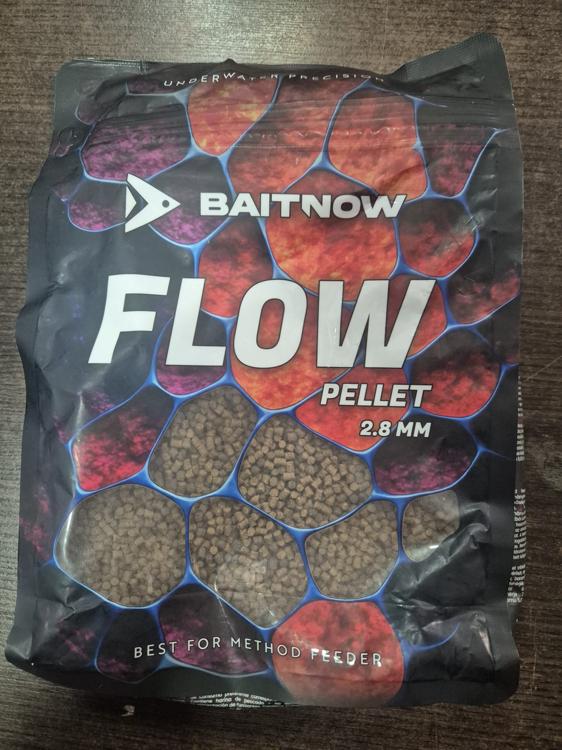 FLOW pellet 800g 2,8mm - Baitnow (intensywnie rybny mix)